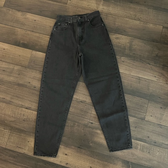 Levi’s High Rise Taper jeans - Picture 1 of 4